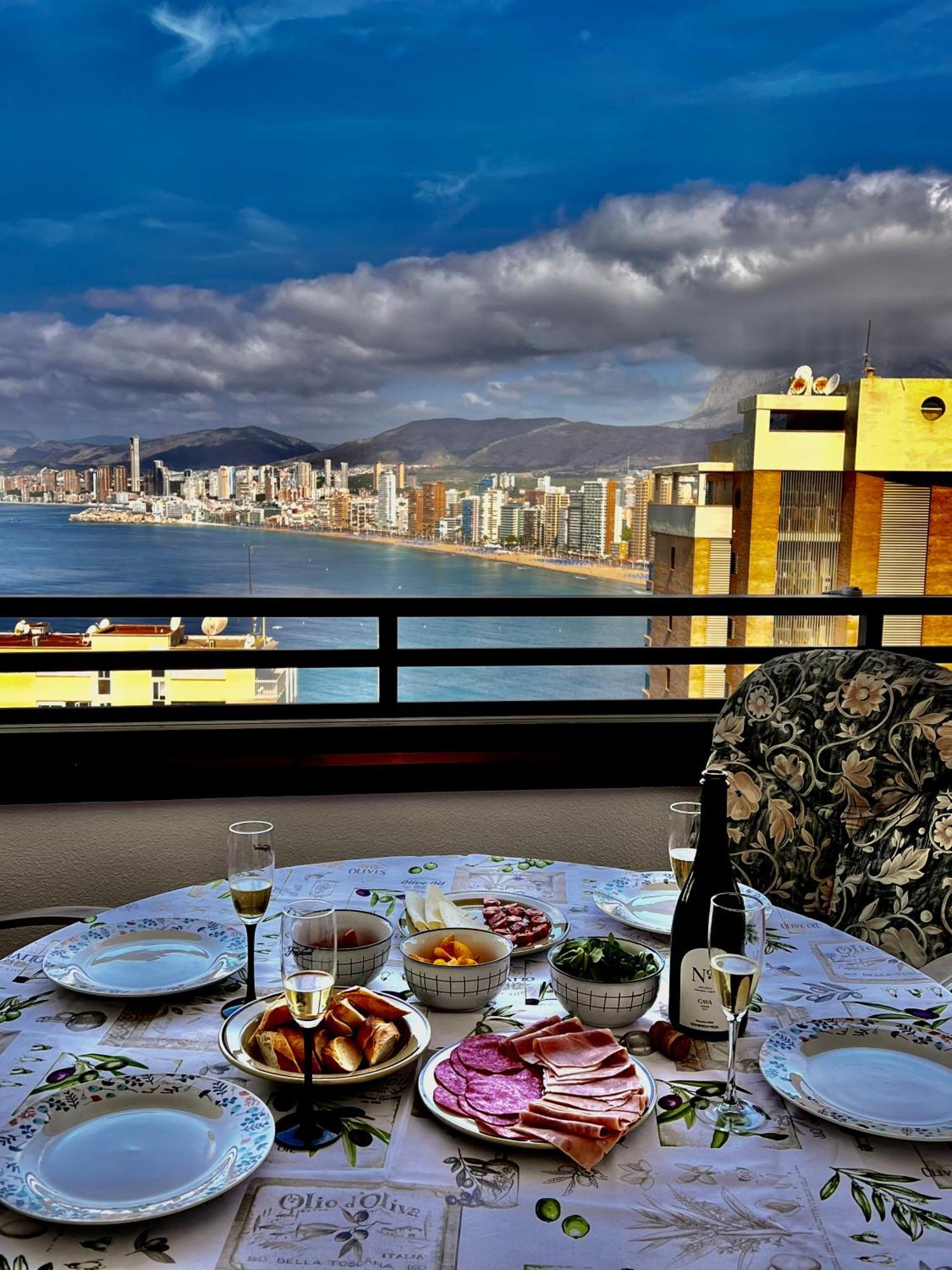 Blue Big Lagoon Trinisol2 Benidorm Exterior photo